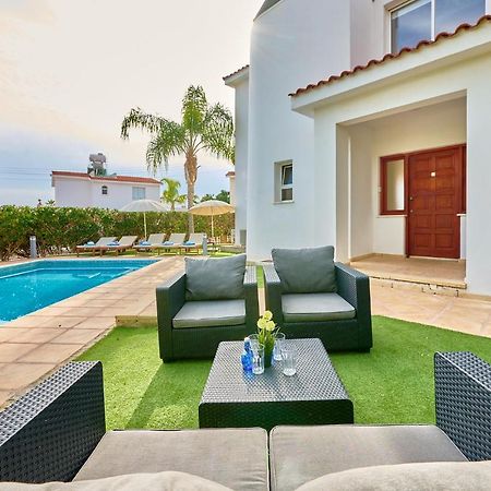 Villa Haven By Ezoria Villas Coral Bay Exterior photo