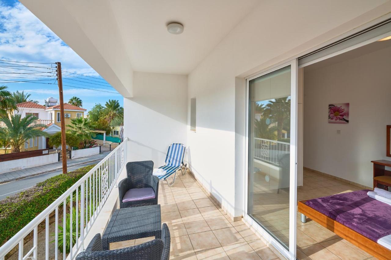 Villa Haven By Ezoria Villas Coral Bay Exterior photo