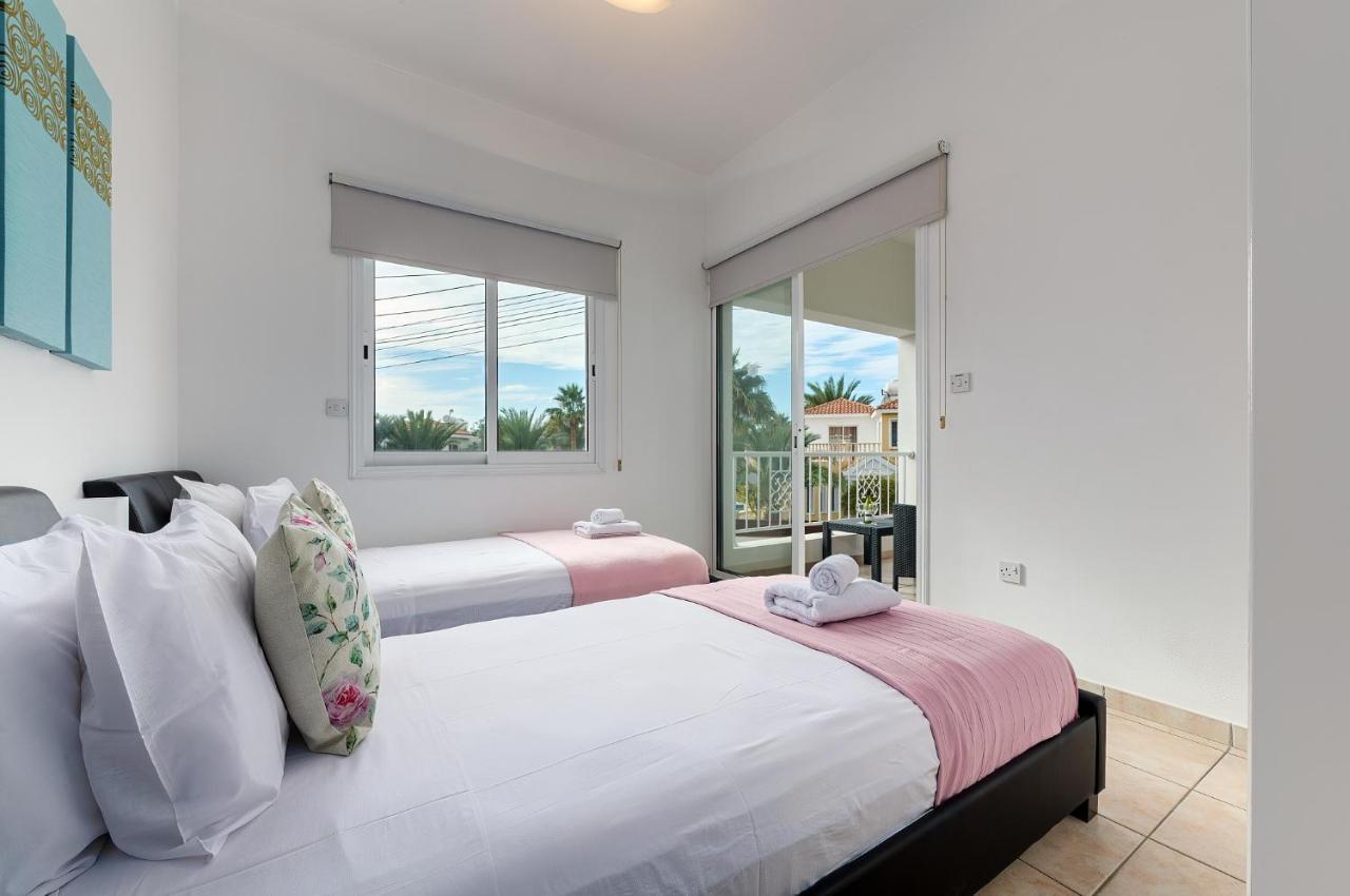 Villa Haven By Ezoria Villas Coral Bay Exterior photo